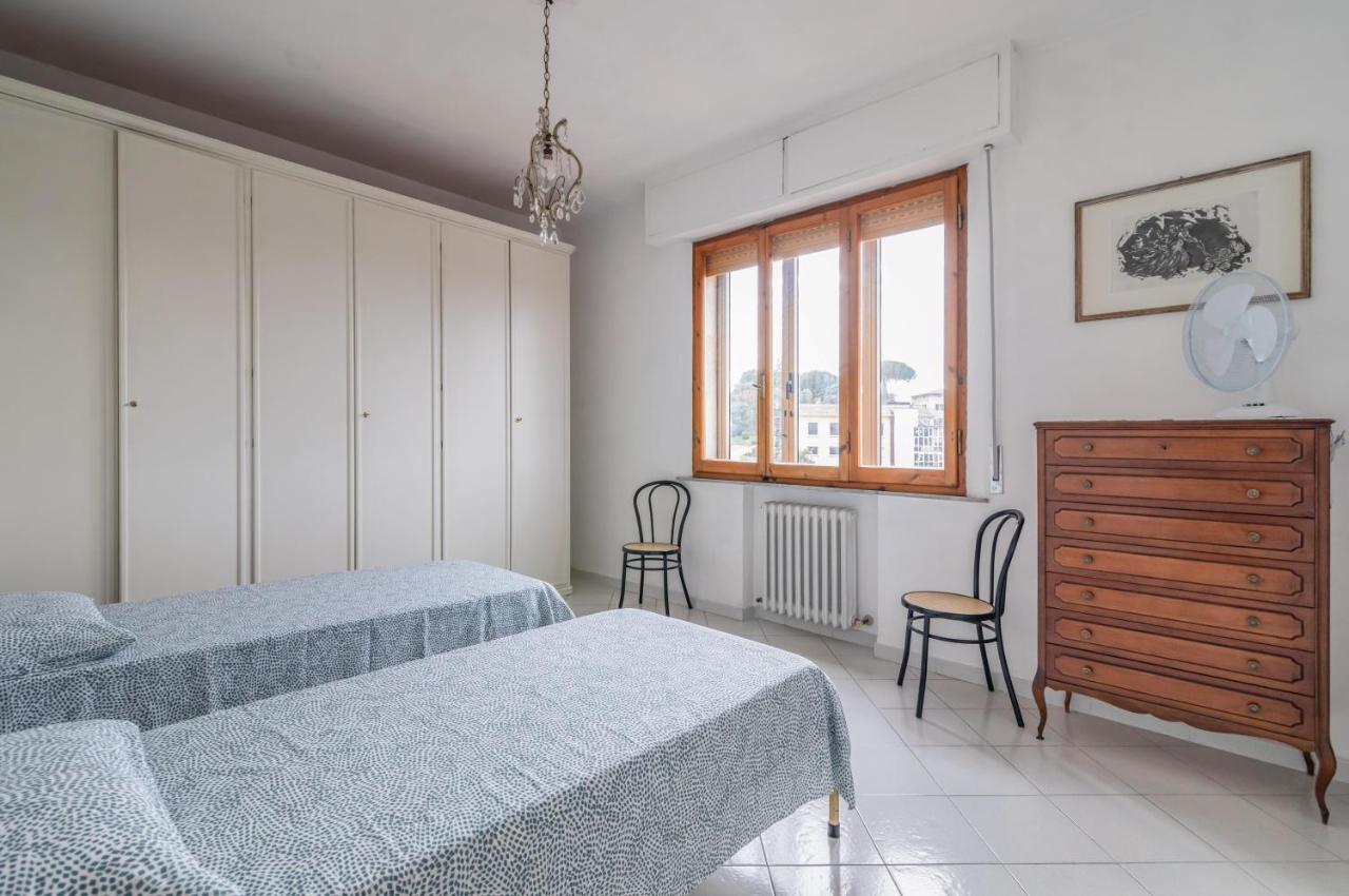 Ferienwohnung Comfy Flat Steps Away From Siena Station! Exterior foto